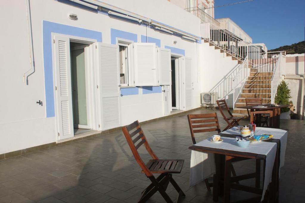 Le Case Dei Pescatori - Residence Il Tramonto Ponza Luaran gambar