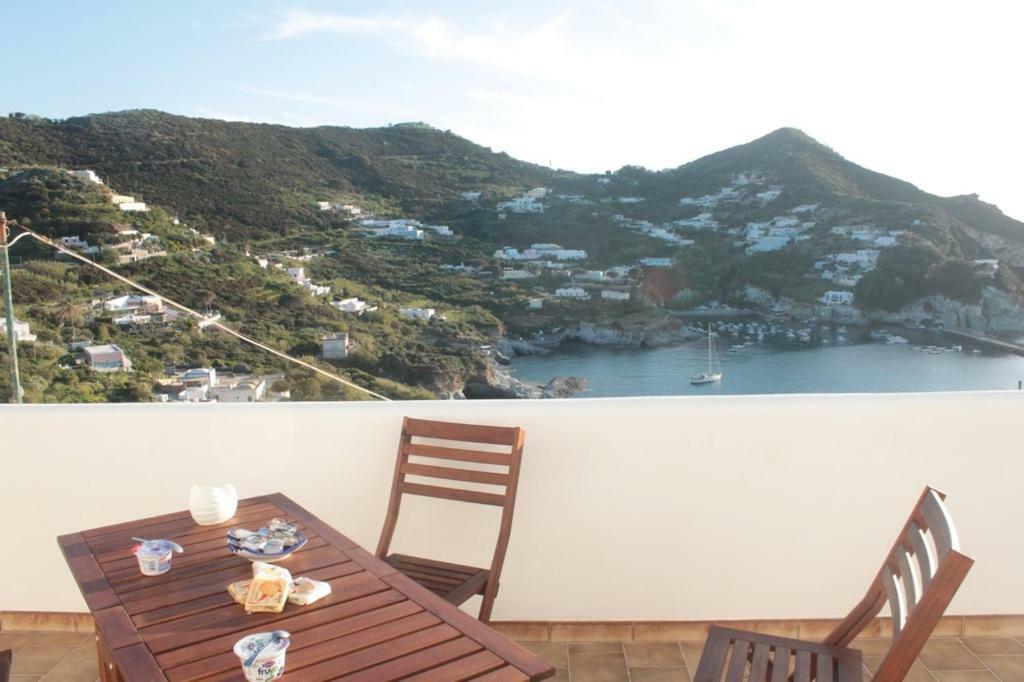 Le Case Dei Pescatori - Residence Il Tramonto Ponza Luaran gambar