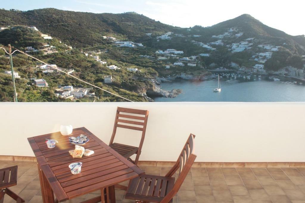 Le Case Dei Pescatori - Residence Il Tramonto Ponza Luaran gambar